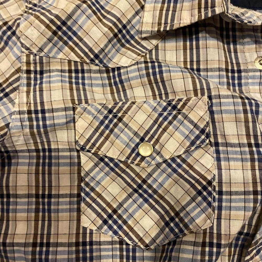 Wrangler Pearl snap shirts(2) - Picture 9 of 9
